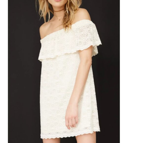 A.K.A Posh Lace Ruffle Off-The-Shoulder Mini Dress Size Small - Picture 1 of 9